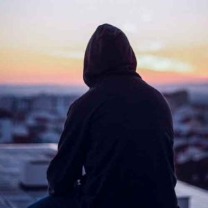 دانلود آهنگ یکی هست هر شب نمیخوابه نمیخوابه